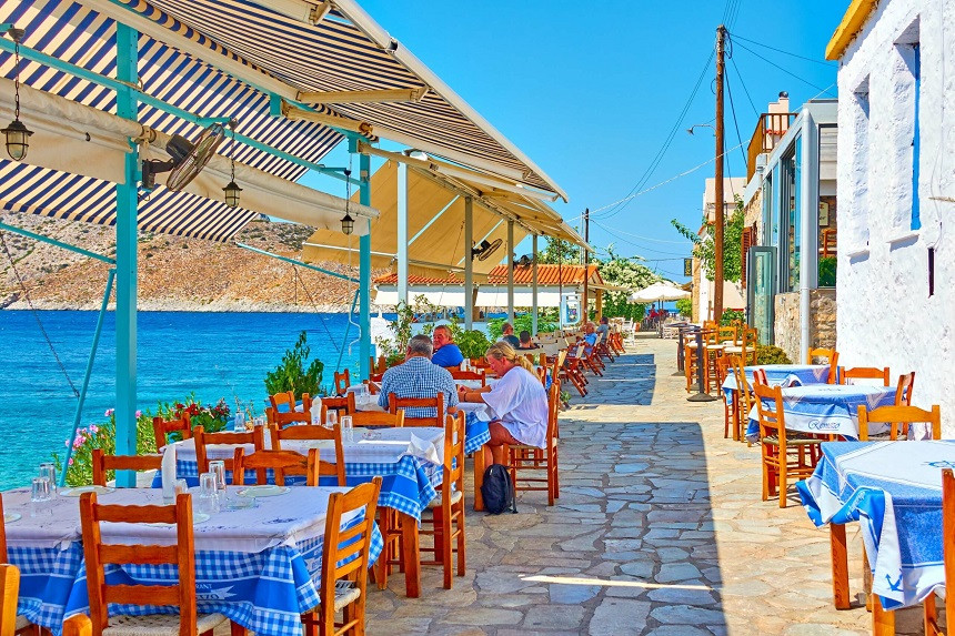 Rabatt: Athens Swimming Cruise – eine Bootsfahrt mit Inselhopping